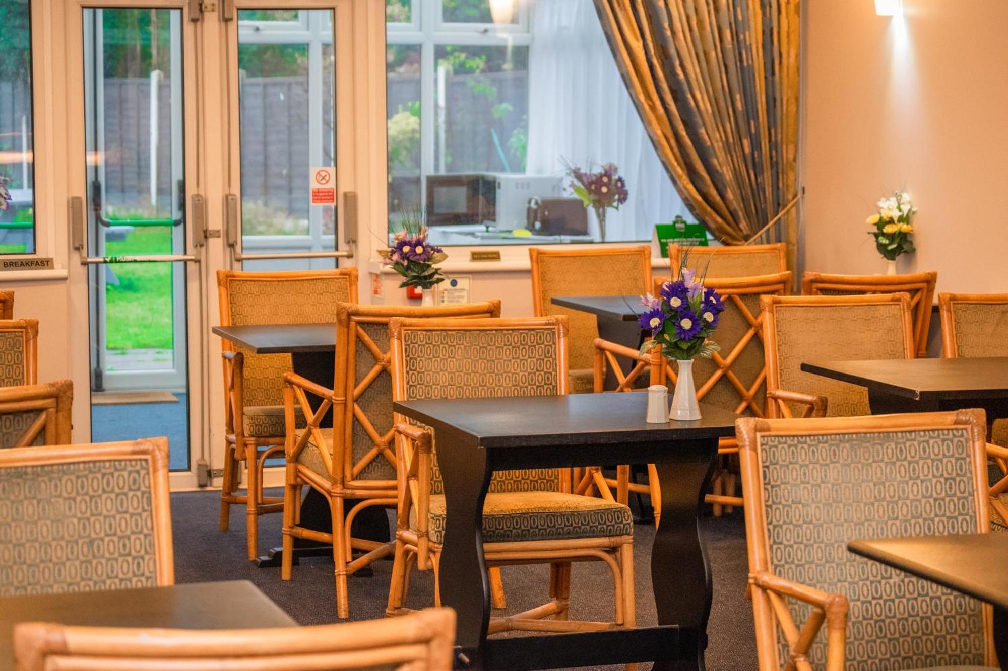 Marston Green Royal Square Hotel - Nec & Birmingham Airport מראה חיצוני תמונה