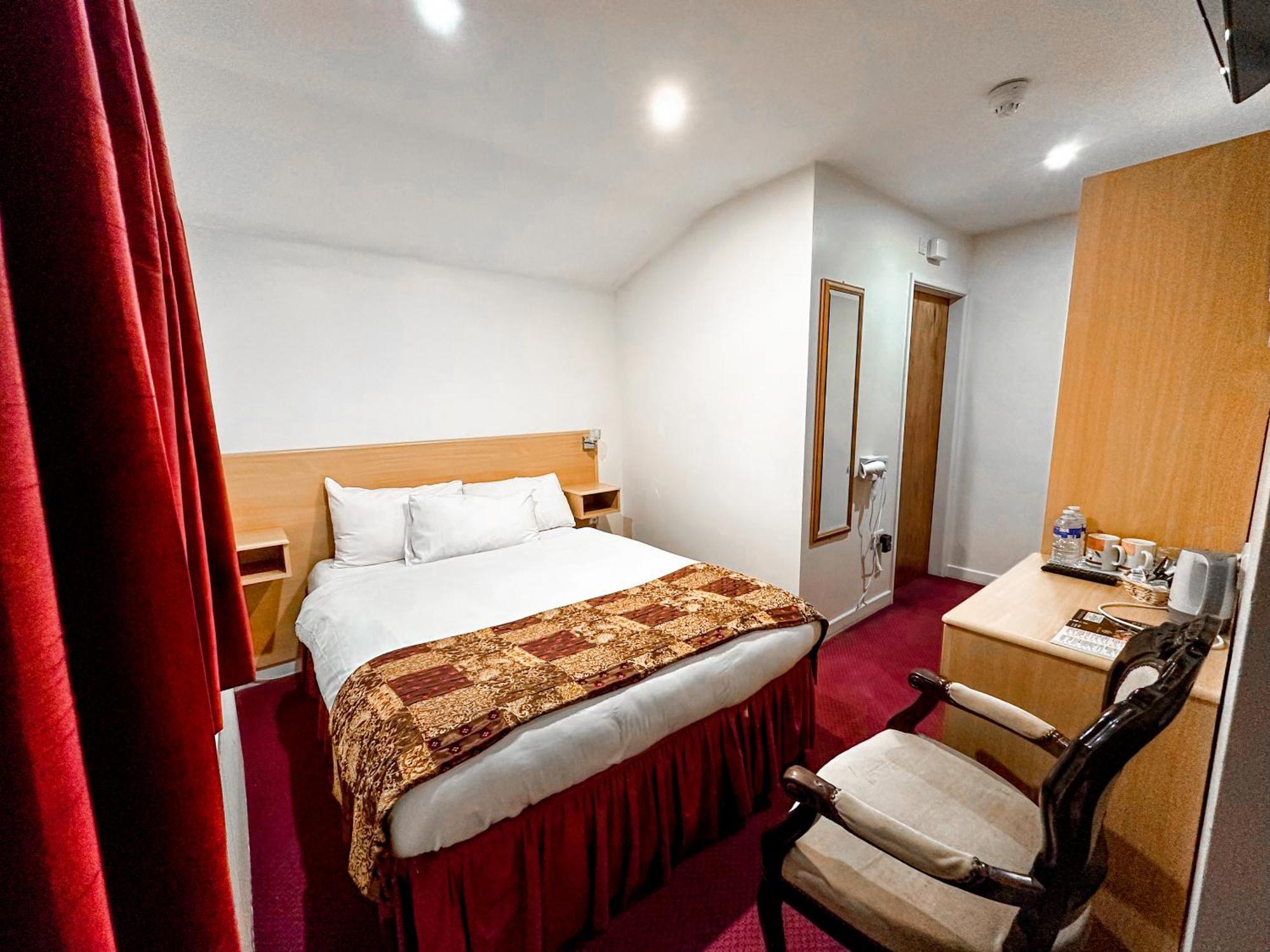 Marston Green Royal Square Hotel - Nec & Birmingham Airport מראה חיצוני תמונה