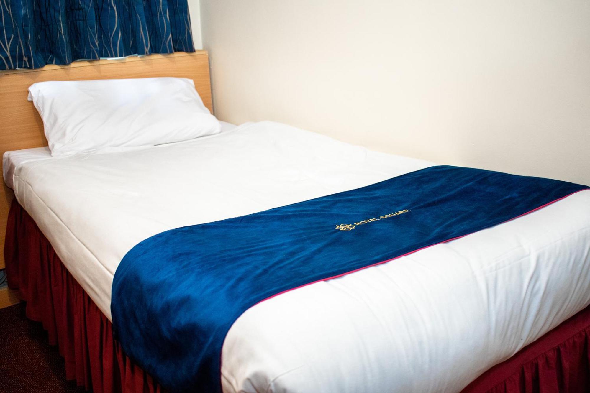 Marston Green Royal Square Hotel - Nec & Birmingham Airport מראה חיצוני תמונה