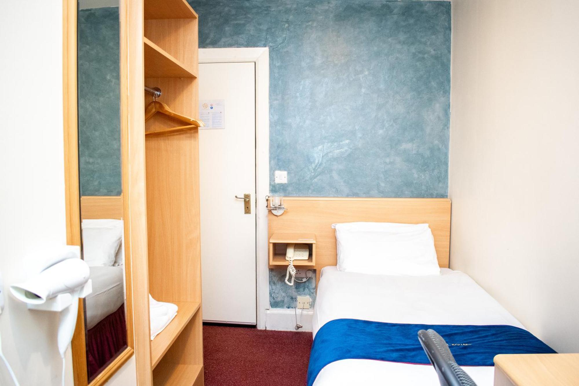 Marston Green Royal Square Hotel - Nec & Birmingham Airport מראה חיצוני תמונה
